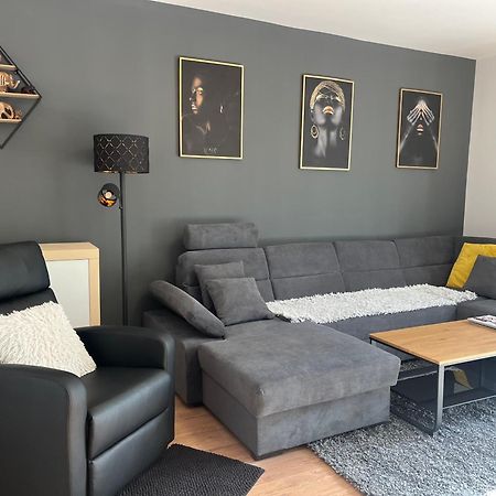 Hall Of Fame -Center Apartment Split Luaran gambar
